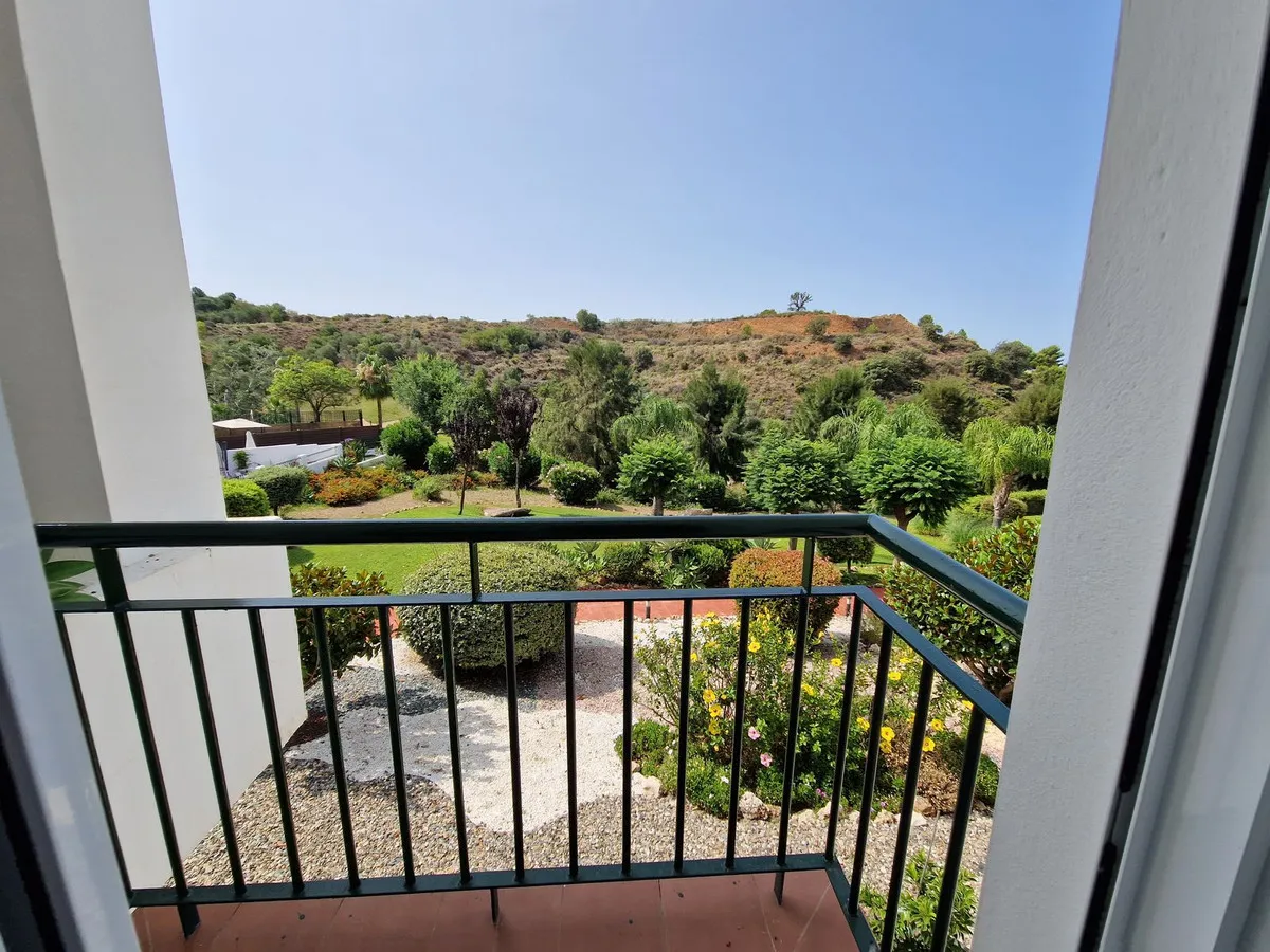 9e9f010c-efe4-4b8f-a624-fee81a82516d