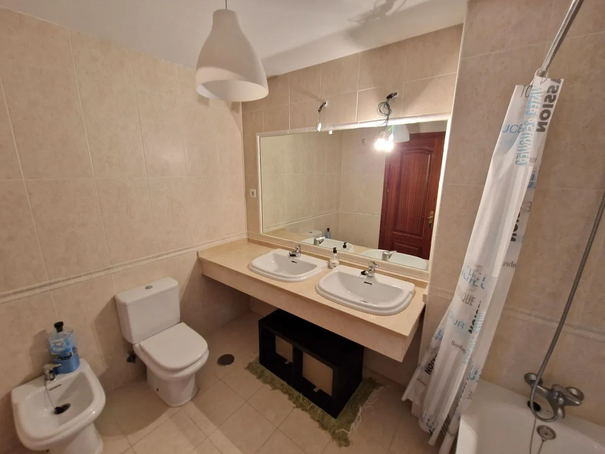 ebba8ff5-e5e7-4bd7-a2f4-7475ca415518