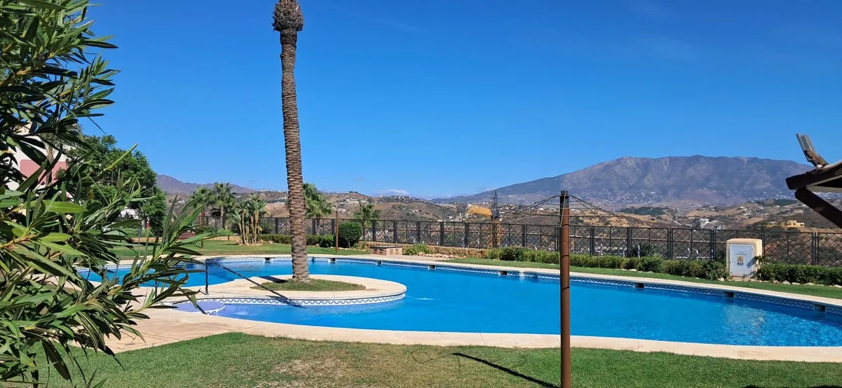 8e95f61a-b4d7-47b5-beb9-b595f6a27b23