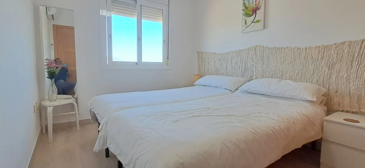 a328e51f-eebf-4373-ad83-d276056cf94f