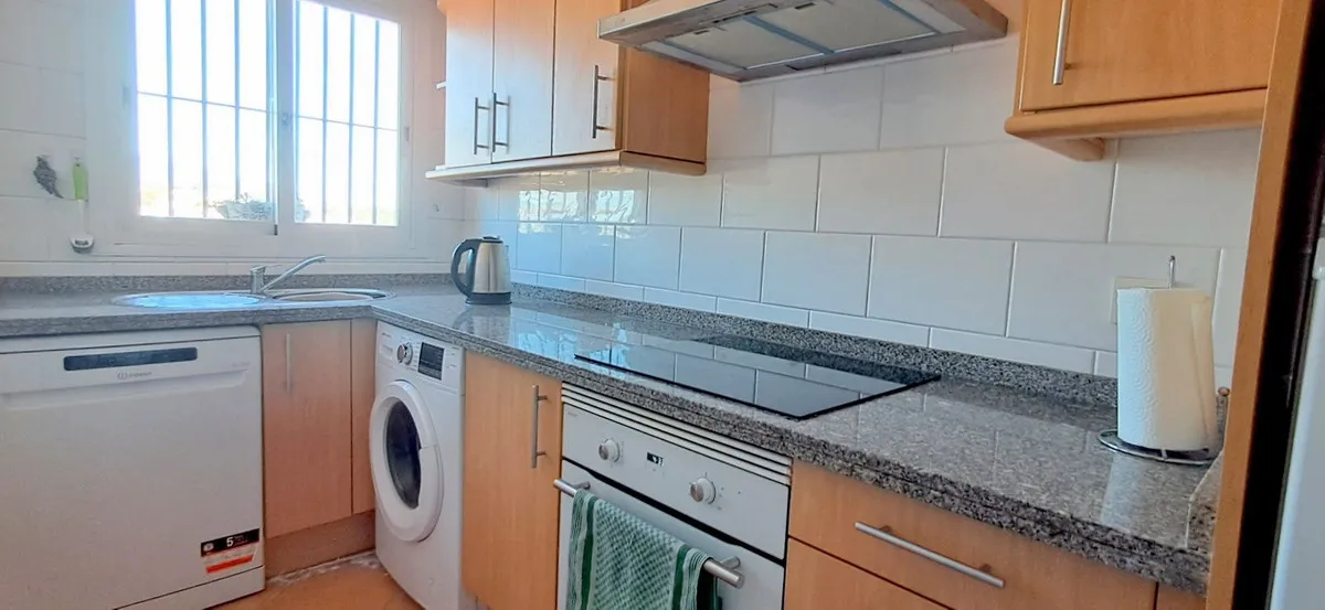 b2ffcd14-e8ee-4ff4-a711-49f74e61a4b2