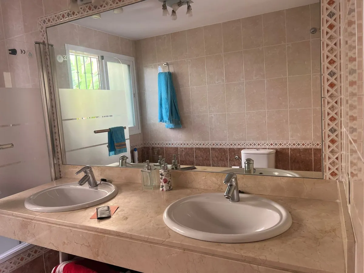 706f1a5c-75df-4e1d-81e2-08835a262bb2