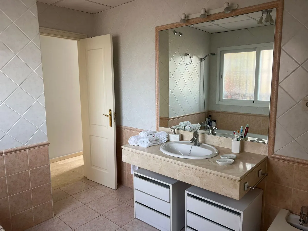 82aa588f-517f-4424-a379-0b7f9922458c