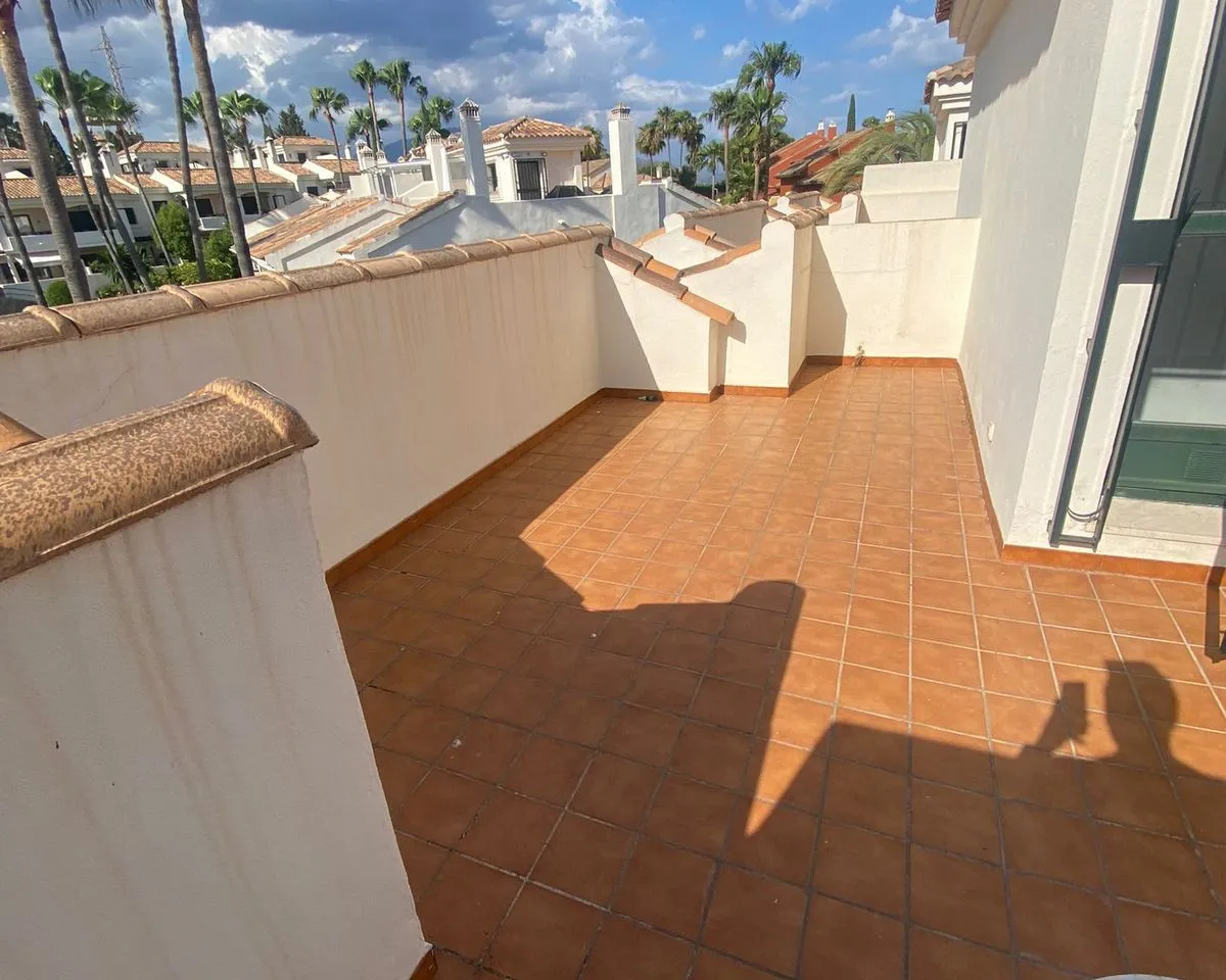 207ab6e1-635d-4b83-bb92-efb35f671d50