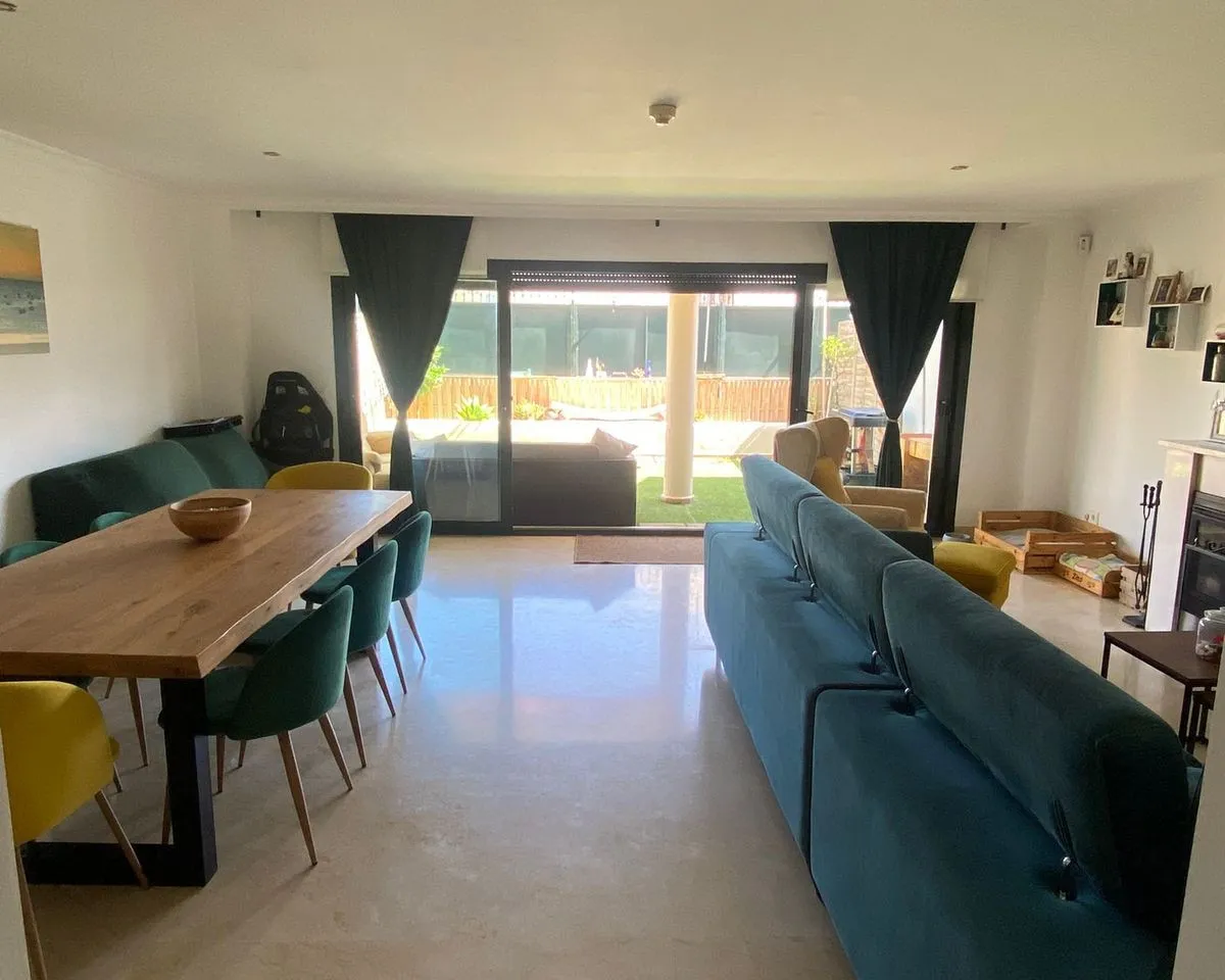 222d7afe-36f3-4680-83a0-d9a989939d09