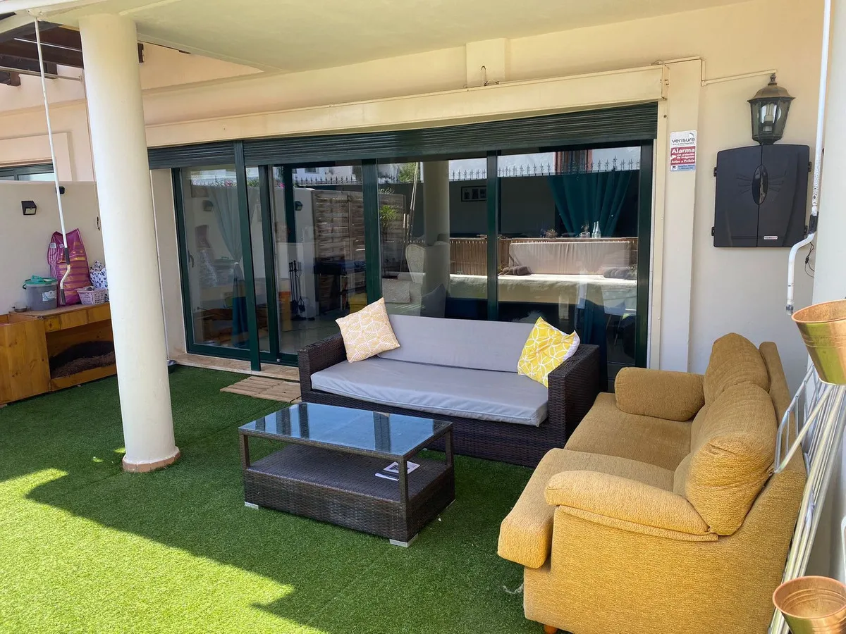 86ca70a0-e869-4b7f-bfae-823a368c7612