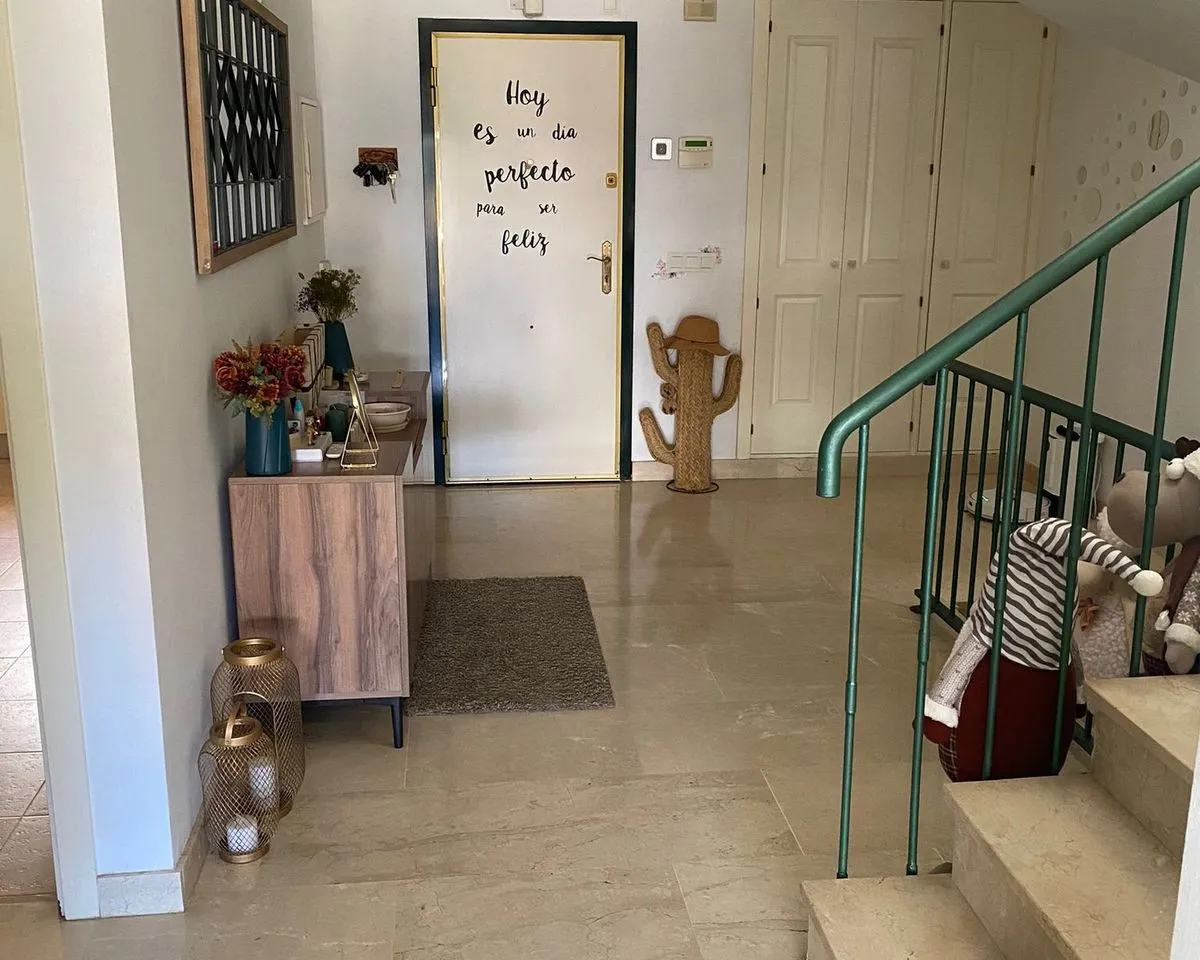 91ff1b1a-d660-48d8-b216-95088be27d3b