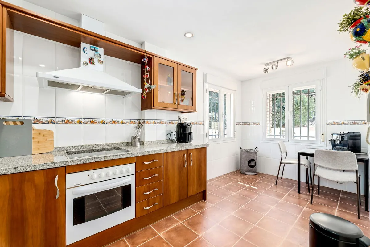 323d3af4-2364-425d-abf4-051d47270f31