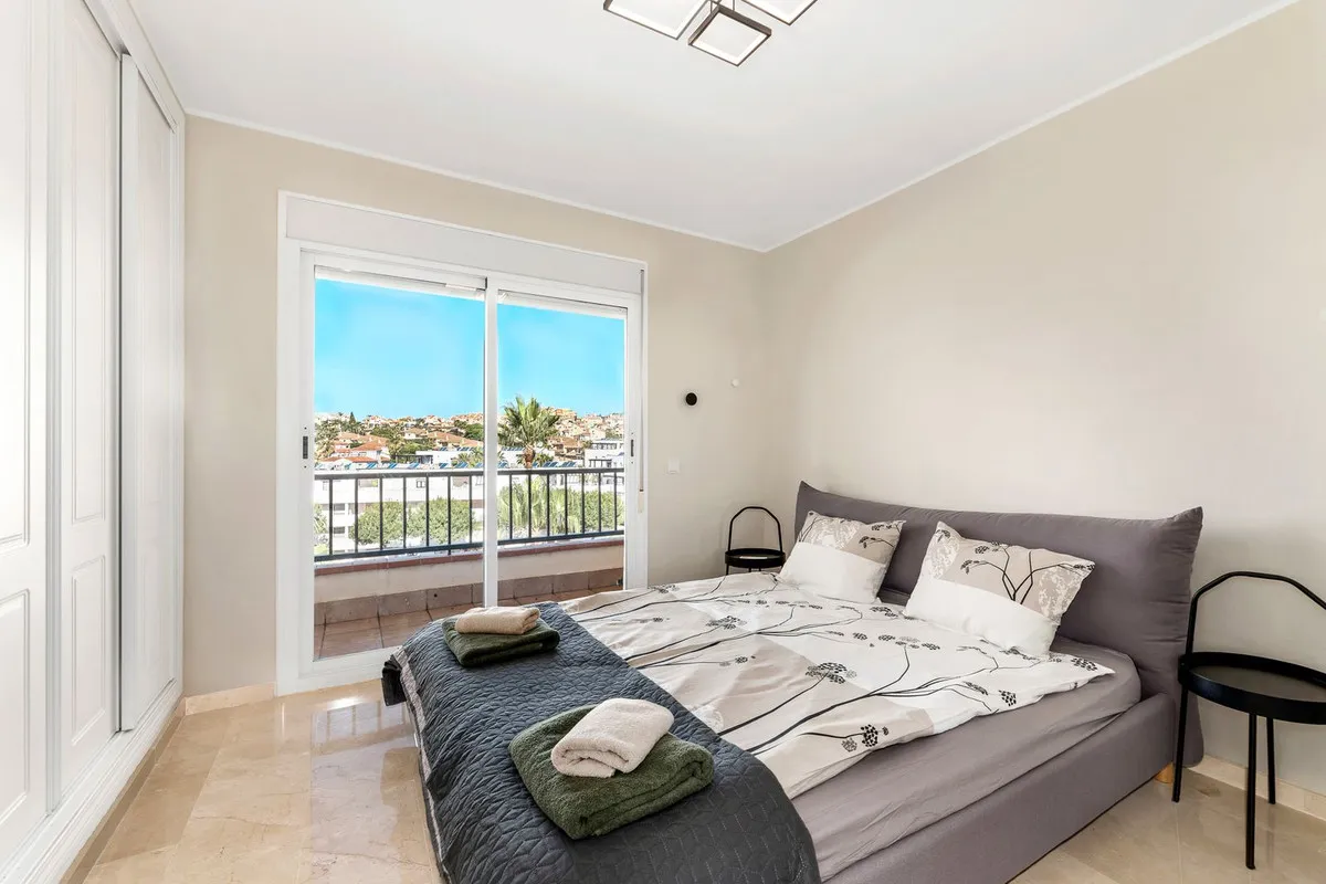 6b1ca08e-6e84-484b-9bb1-35886a815d93