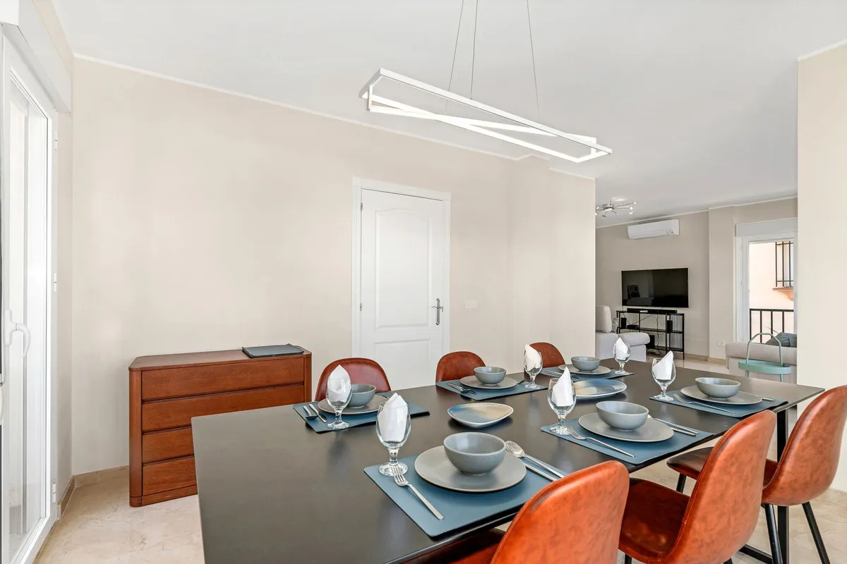 a2b7c945-5f68-46bc-80bc-6eb89d953f6c