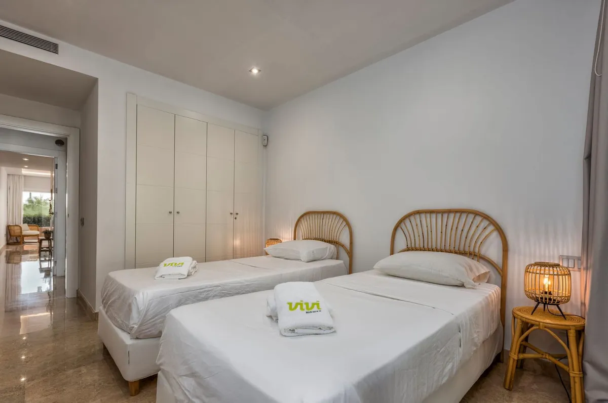 303778de-341b-4ee6-9021-8f834512c7e7