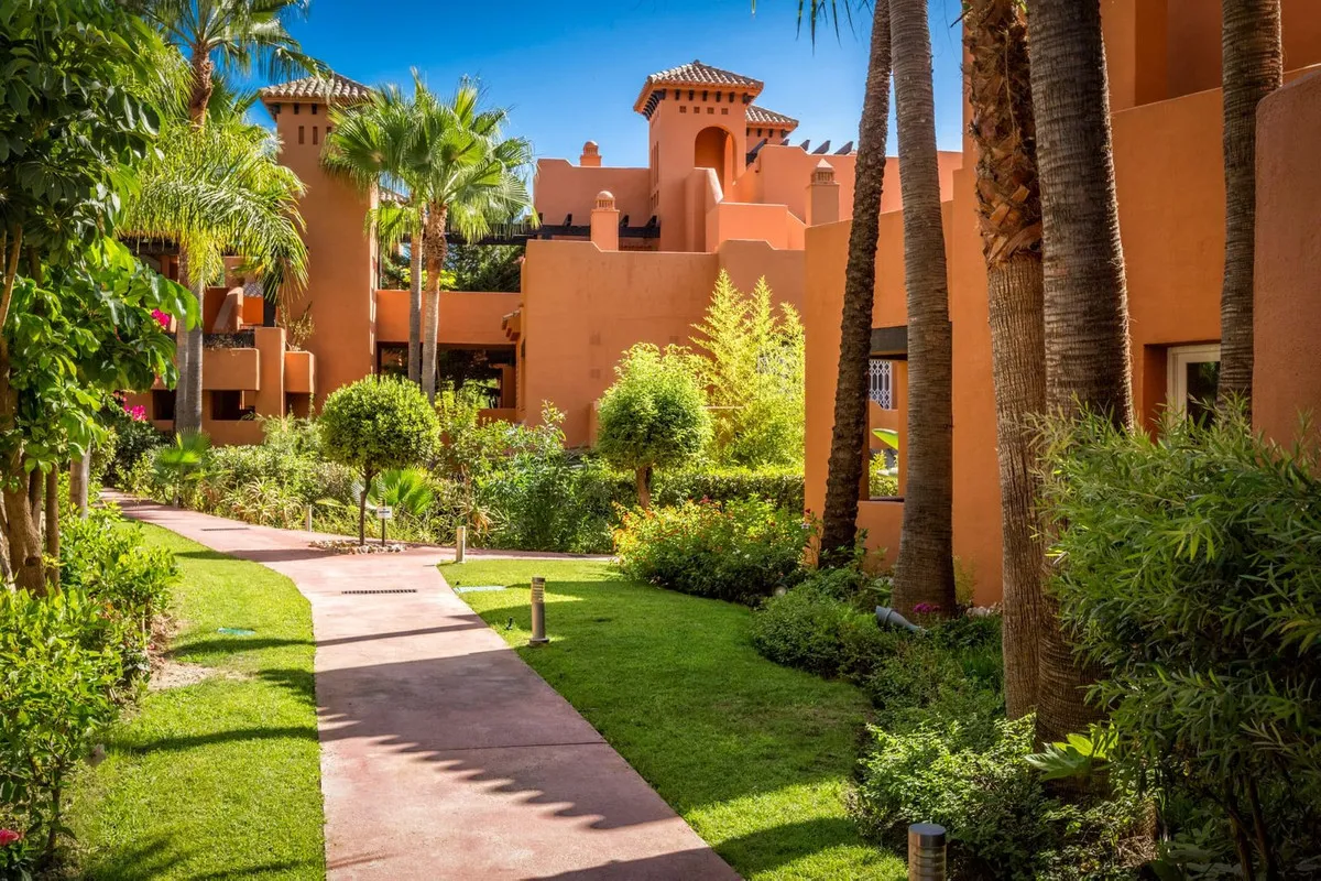 4a9e19e6-7b1f-4592-b571-11c6cb0b0682