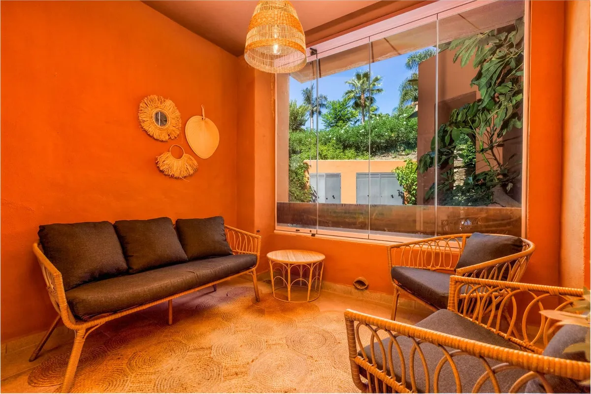 b4024e5b-a528-45bc-a588-0bd17d2010c6