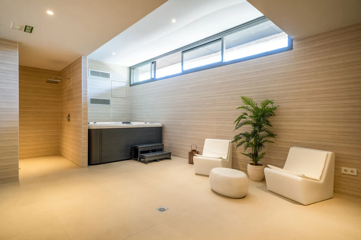 57eaa348-87cc-4b12-9266-ca55770b906c