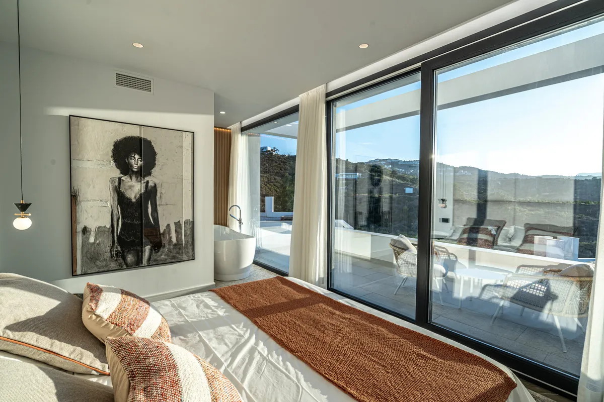 2e589e34-fa69-4b85-ae85-a6fd6b420c1a