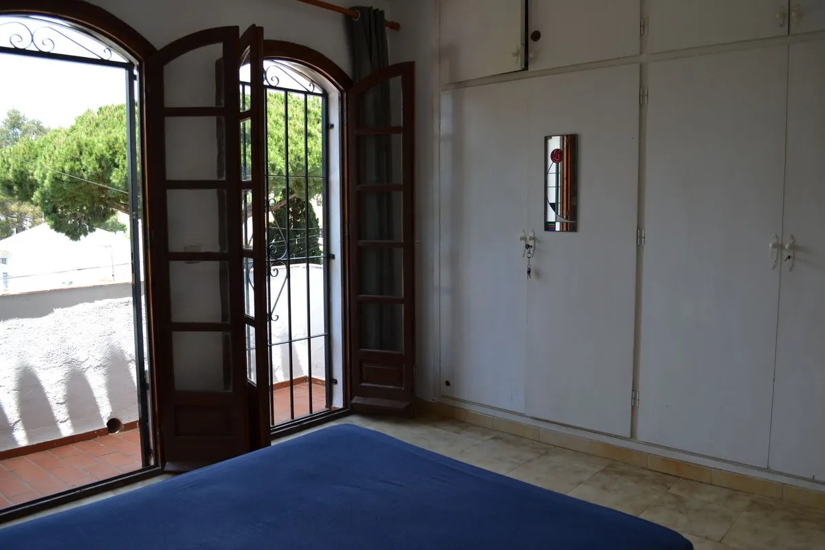 71eba17c-c8dd-4d24-aa9b-35bea2db581b