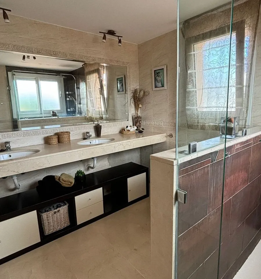 4273498b-6212-40bd-ba5b-86773b1c37ca