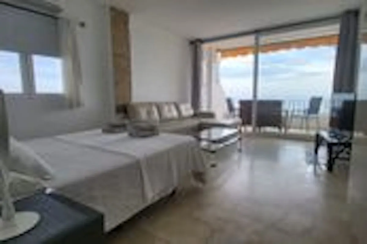 e91d8d36-0e2d-470e-9ee5-fee8591b1855