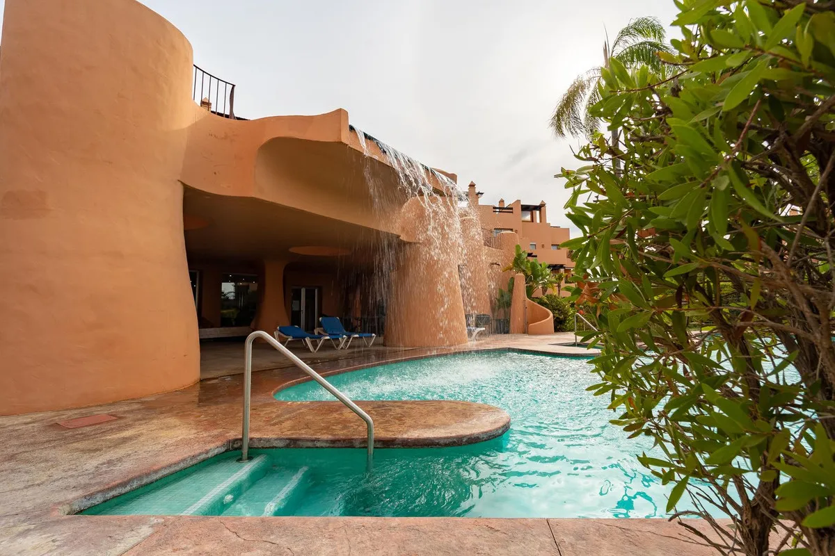 223a01ba-47e1-47c6-b2cc-53778b86d561