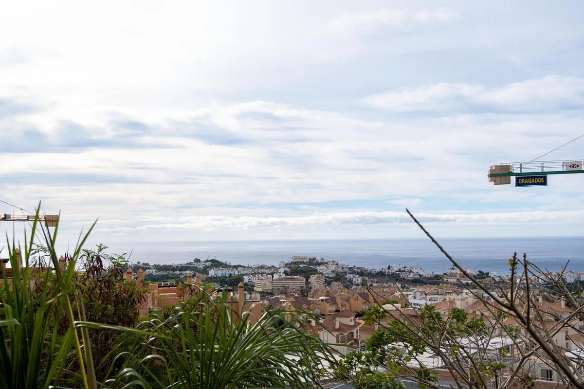 2ee78099-7d02-451c-8877-643e91dd7250