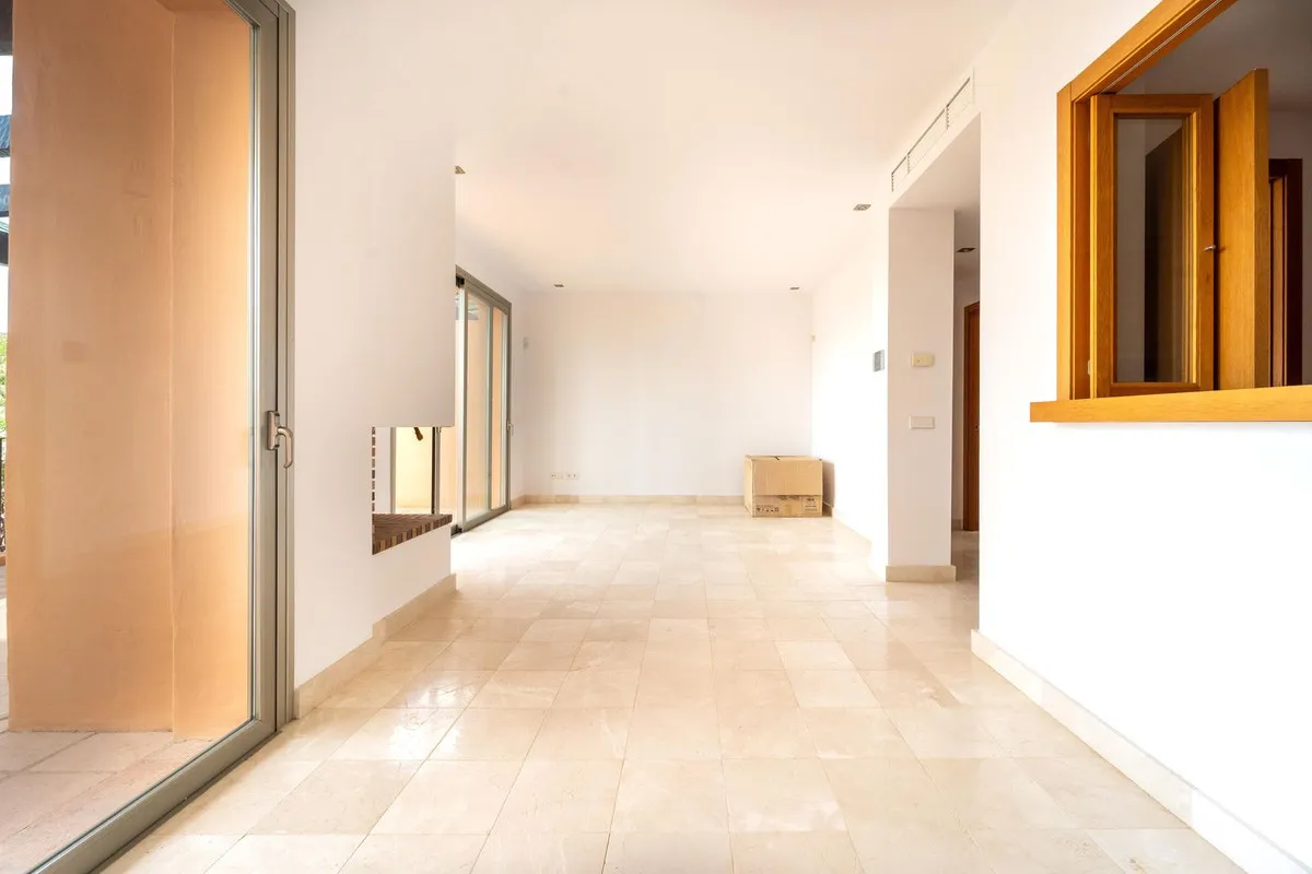 7bcd8308-f38c-495d-9e02-e9b56b4fe74e