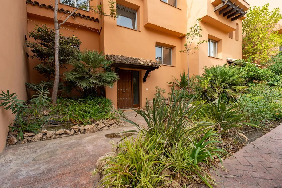 c012b2b4-e984-4326-9c5b-d6db8b94f60a