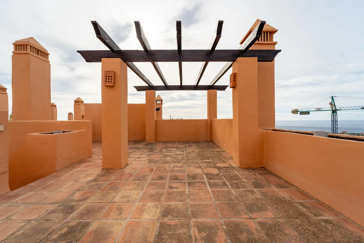 c56186dd-c82c-4206-af7b-bfe48231d87e