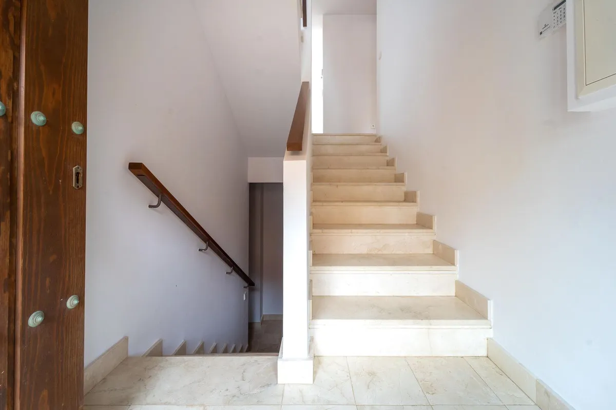 cfce9ade-a2e0-4075-827f-20a06ec6f40b