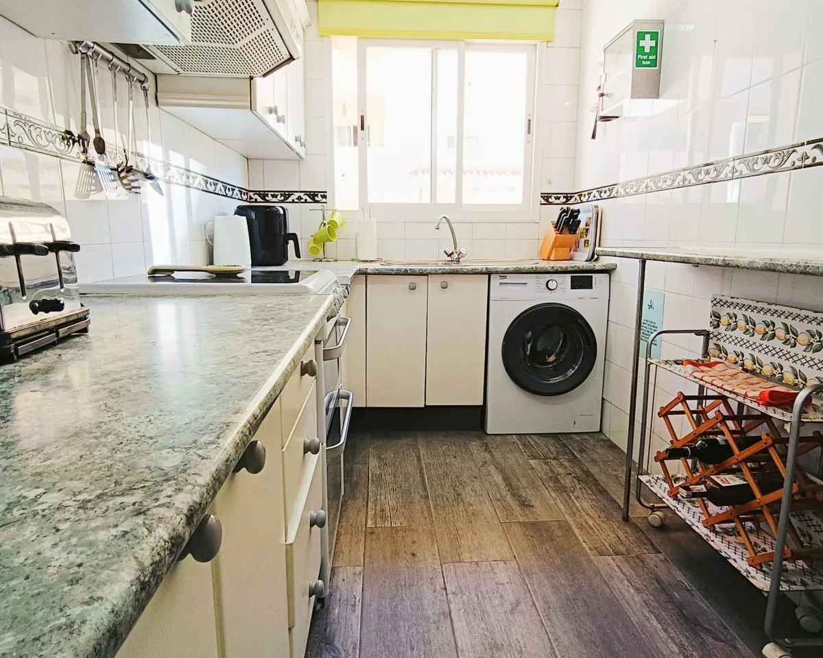 088e51b2-887b-4d4d-b7d3-135a158bd378