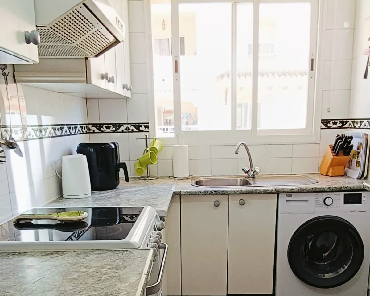 93ef0344-9fa2-4b79-bf6e-ed70dd3293f9