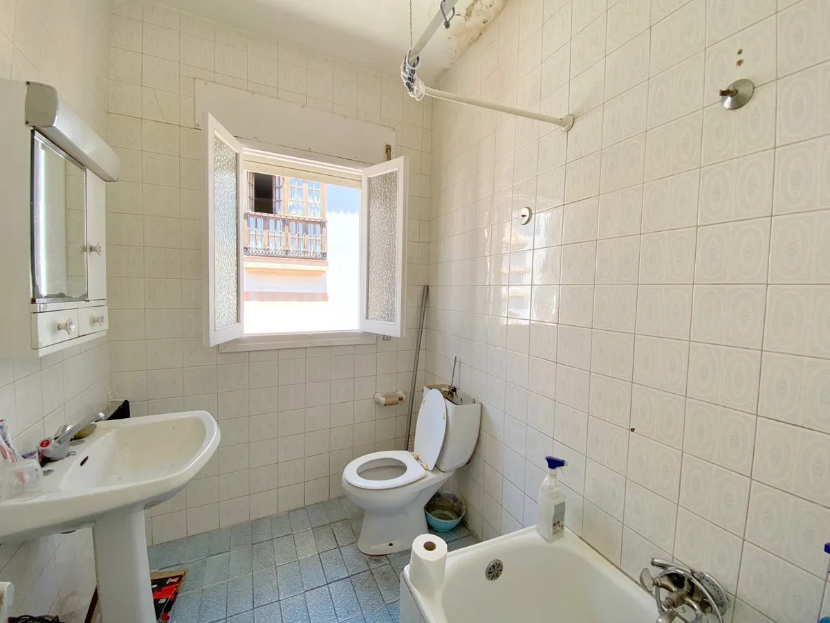 bda1123f-0284-4da2-89b6-a8e09663c57a