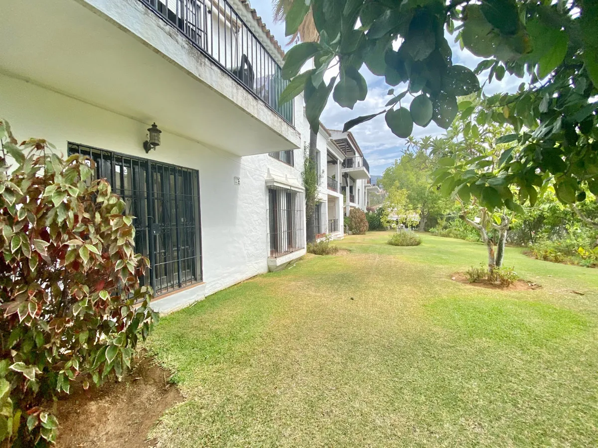 ca162b31-8f45-4fa4-ba39-e1fec6f8c934