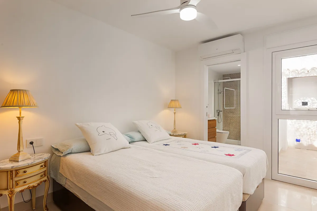 08e03e39-316b-45f5-9a7f-899f8edc6100