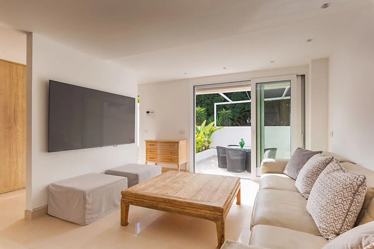 56d2c24e-a303-4801-9113-dbe2a23ac0b0