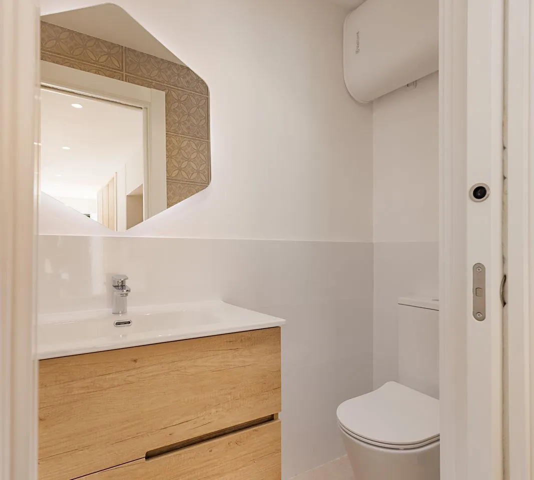 8feda489-0af3-4054-b870-cf6a8d2a2c1e