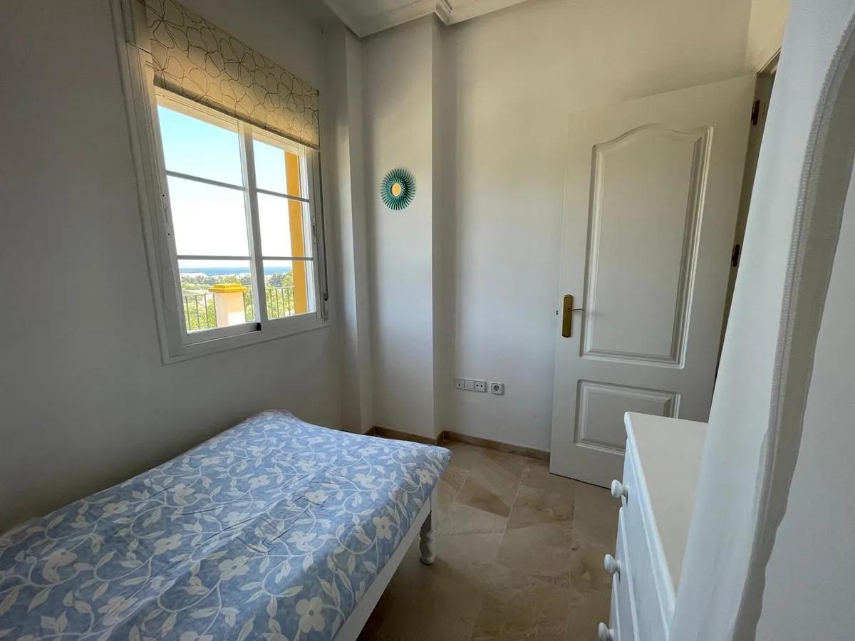 4cfe6542-f96a-4d67-9573-79b92560e3d7