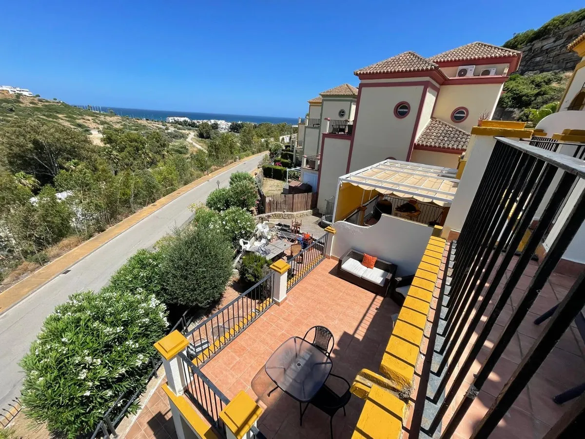 8558e88c-69af-4934-bbe3-d338335f2874