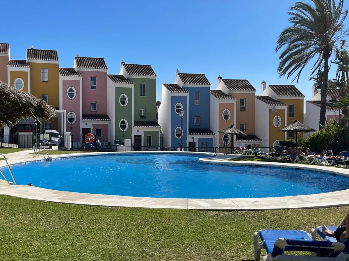 a43feed1-3c5d-455b-93b2-38eee0f5ea36