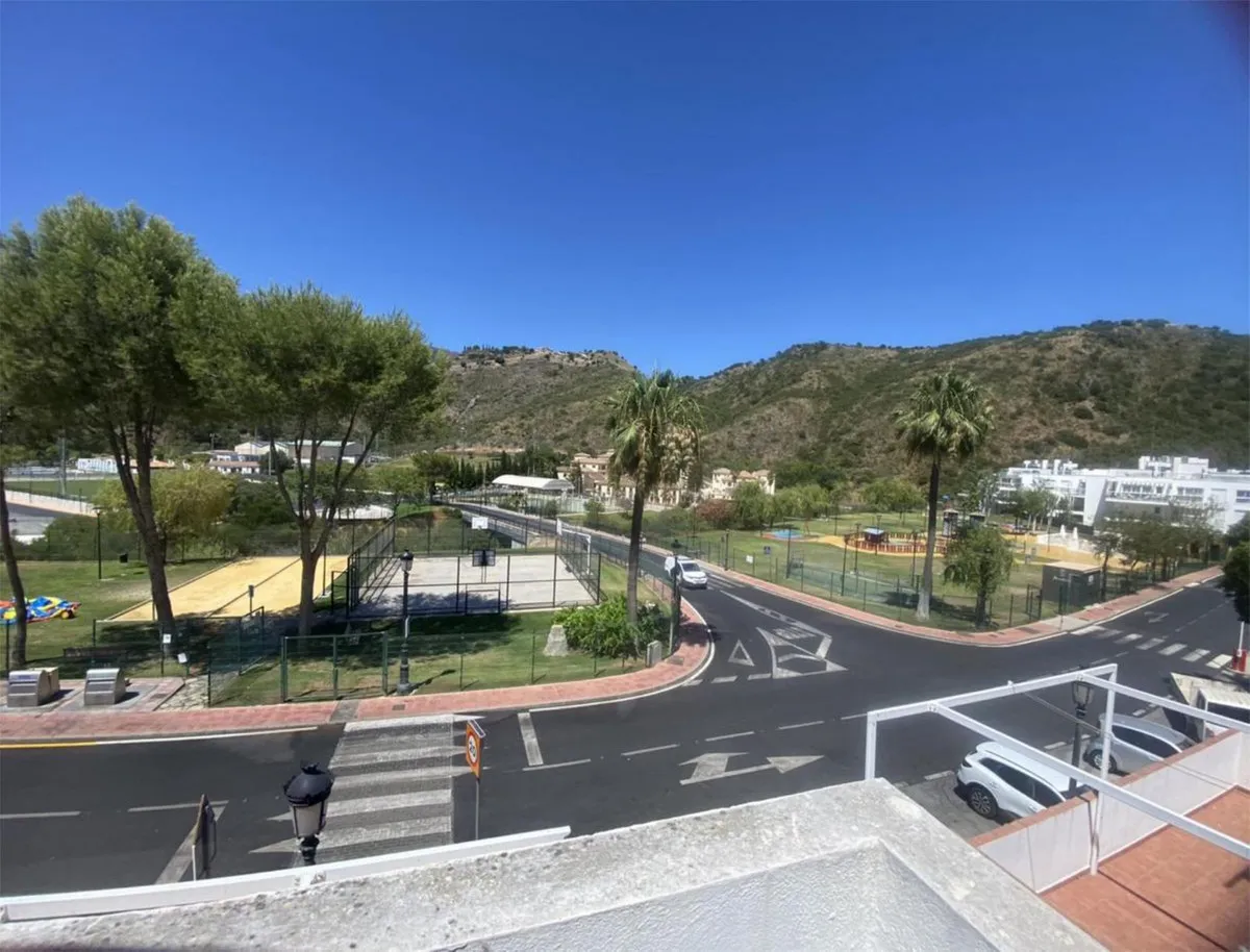 921c7a39-9344-45b6-885f-abd8395999e1