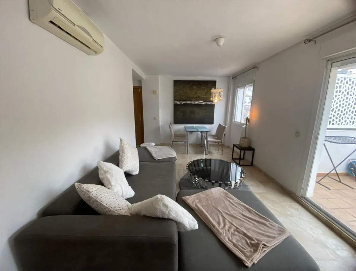 e4c40780-6905-48e4-ace0-e2cec70a43e4