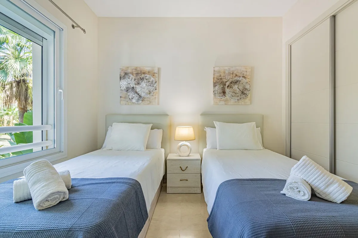 d253422e-df2f-4a0e-9f10-b5aa4122a990