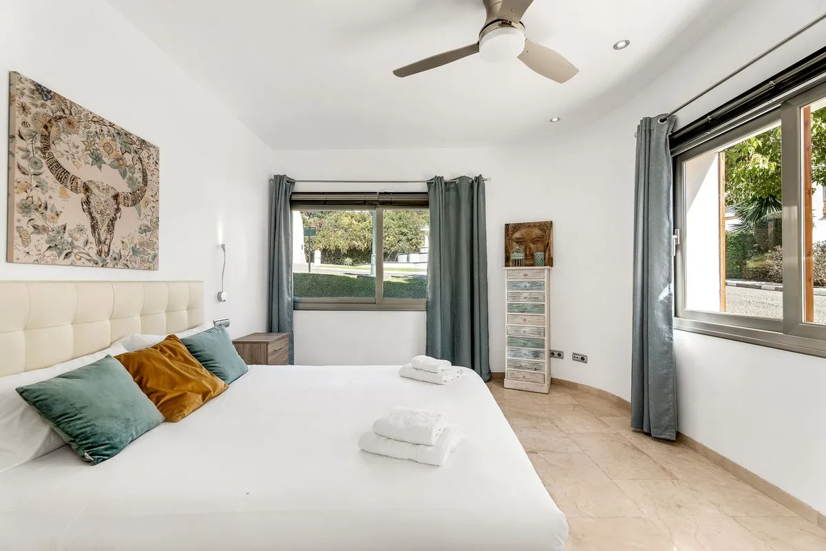 070f0f5a-774e-470c-936a-1e7947b6950f