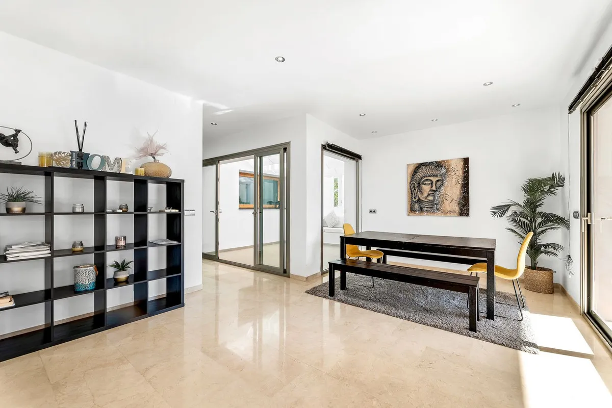 2c78879d-9911-4ef6-b8cc-7c8da63feffe