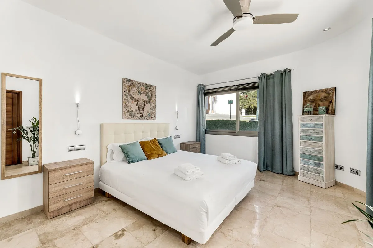 2cb2c111-bd61-4d78-b7fa-2a4ce861d588