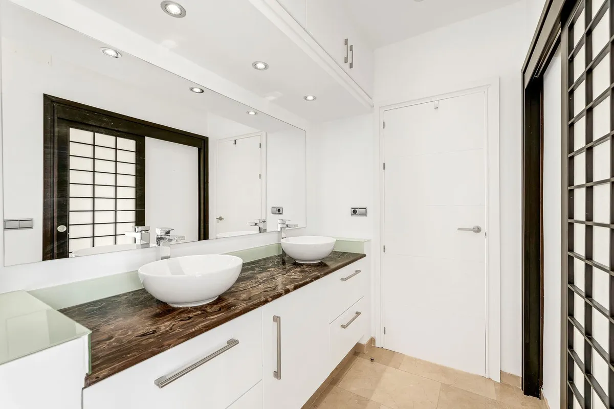 83db969f-9a17-4b51-863a-6bc3a0d11f7f