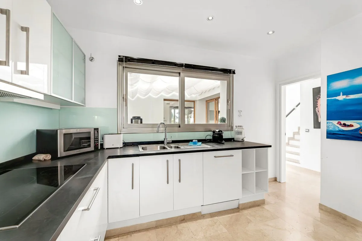 8f3f0d15-a2f0-4d91-bc54-735f91eab319