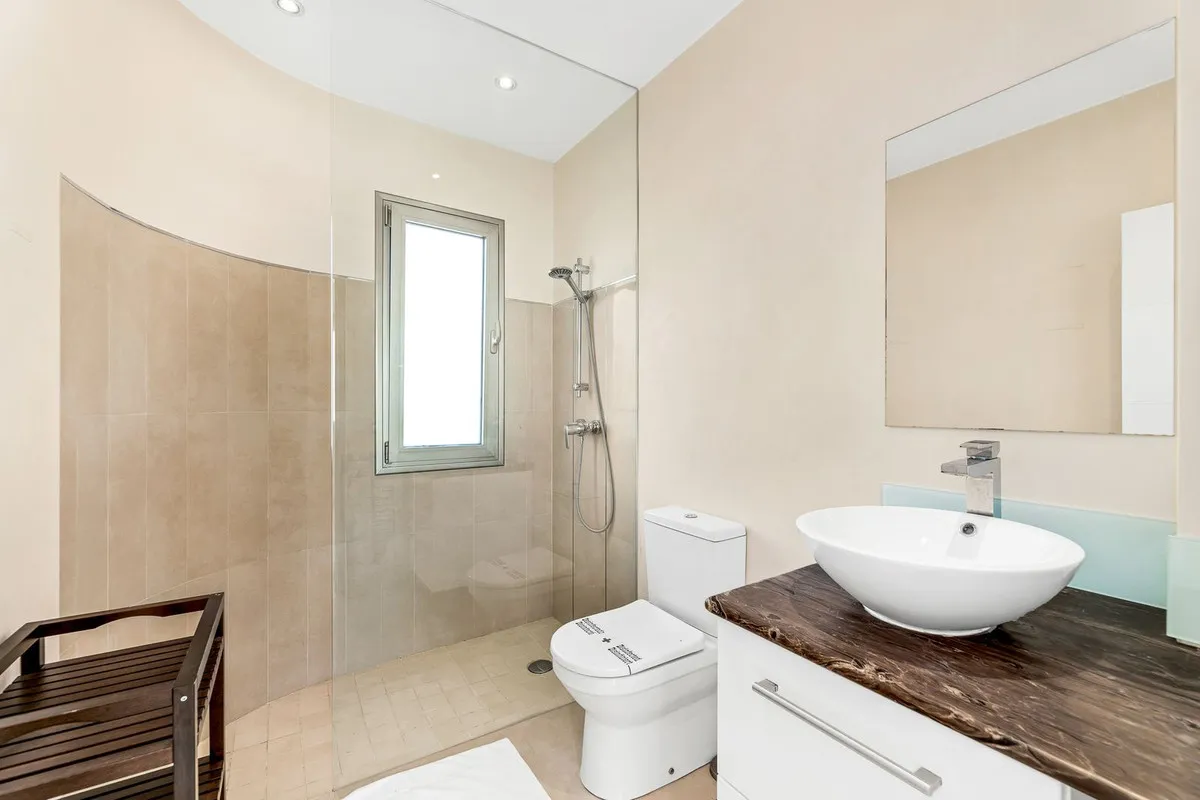 c71fd363-680e-4ef5-9c0a-40084e8b7ee6