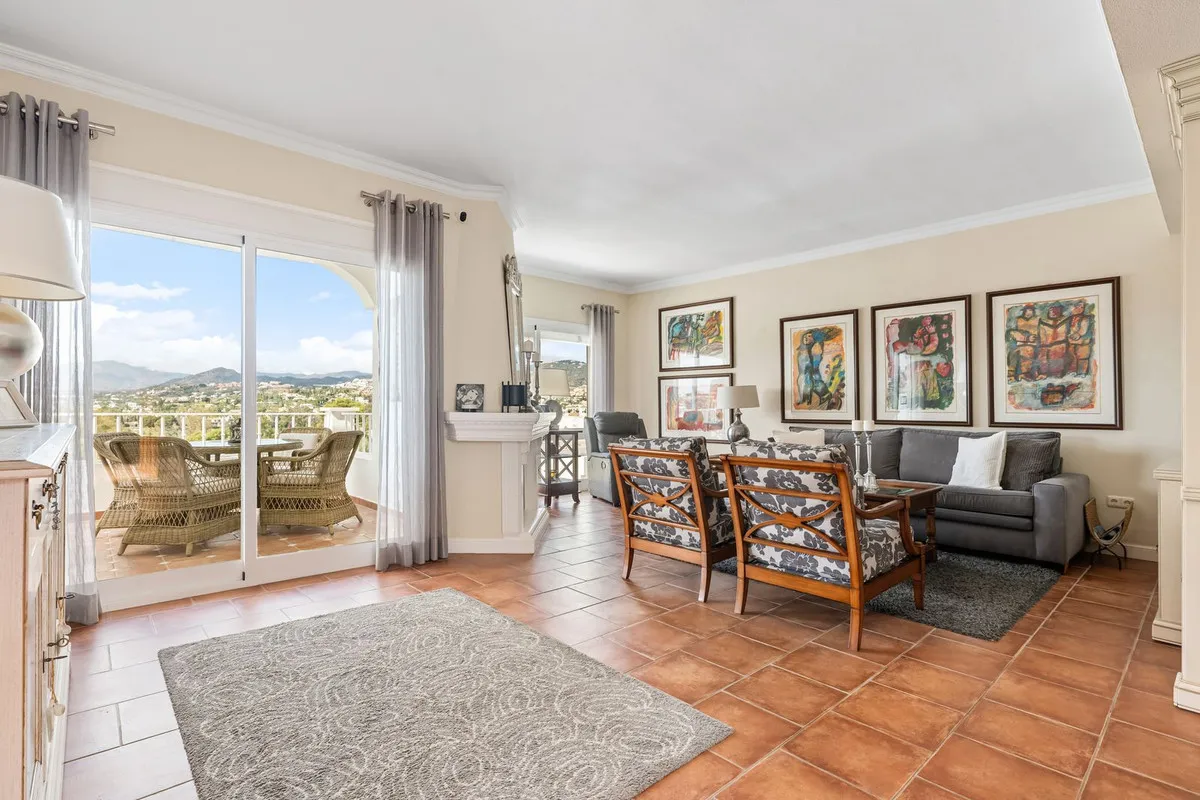 3409dcf0-b227-41e1-bae6-b03325d56371