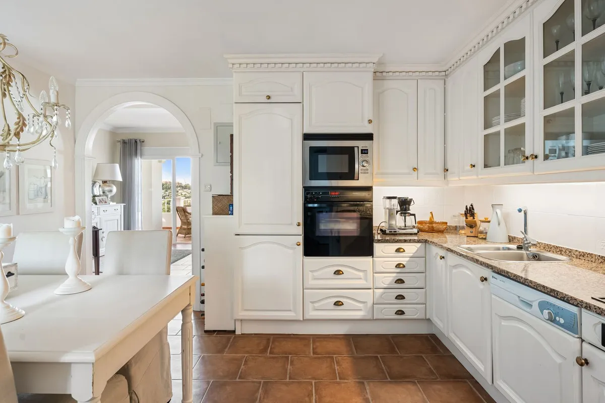 77ebebe8-1811-4804-9016-477649b37316