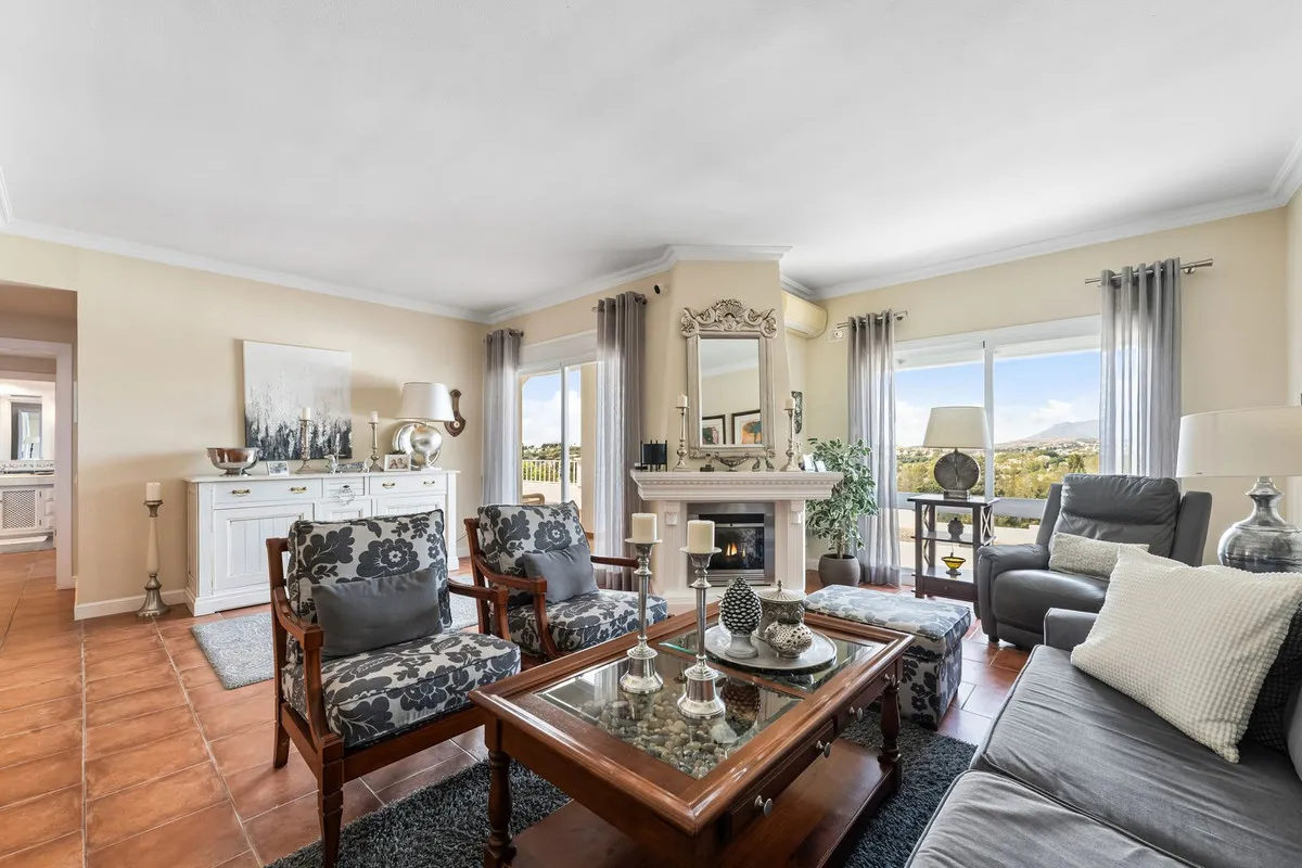 c3b38688-1993-4815-b04a-29d7e8c3d676